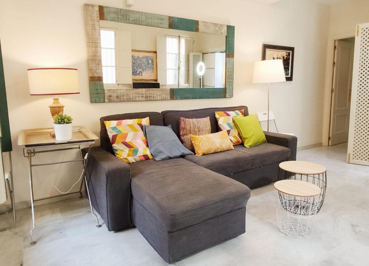 Homeyseville-Bright Apartment At Santa Cruz 4 Pax, Parking Optional エクステリア 写真