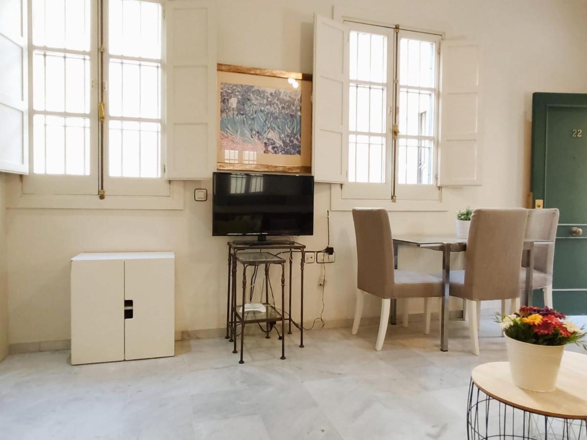 Homeyseville-Bright Apartment At Santa Cruz 4 Pax, Parking Optional エクステリア 写真