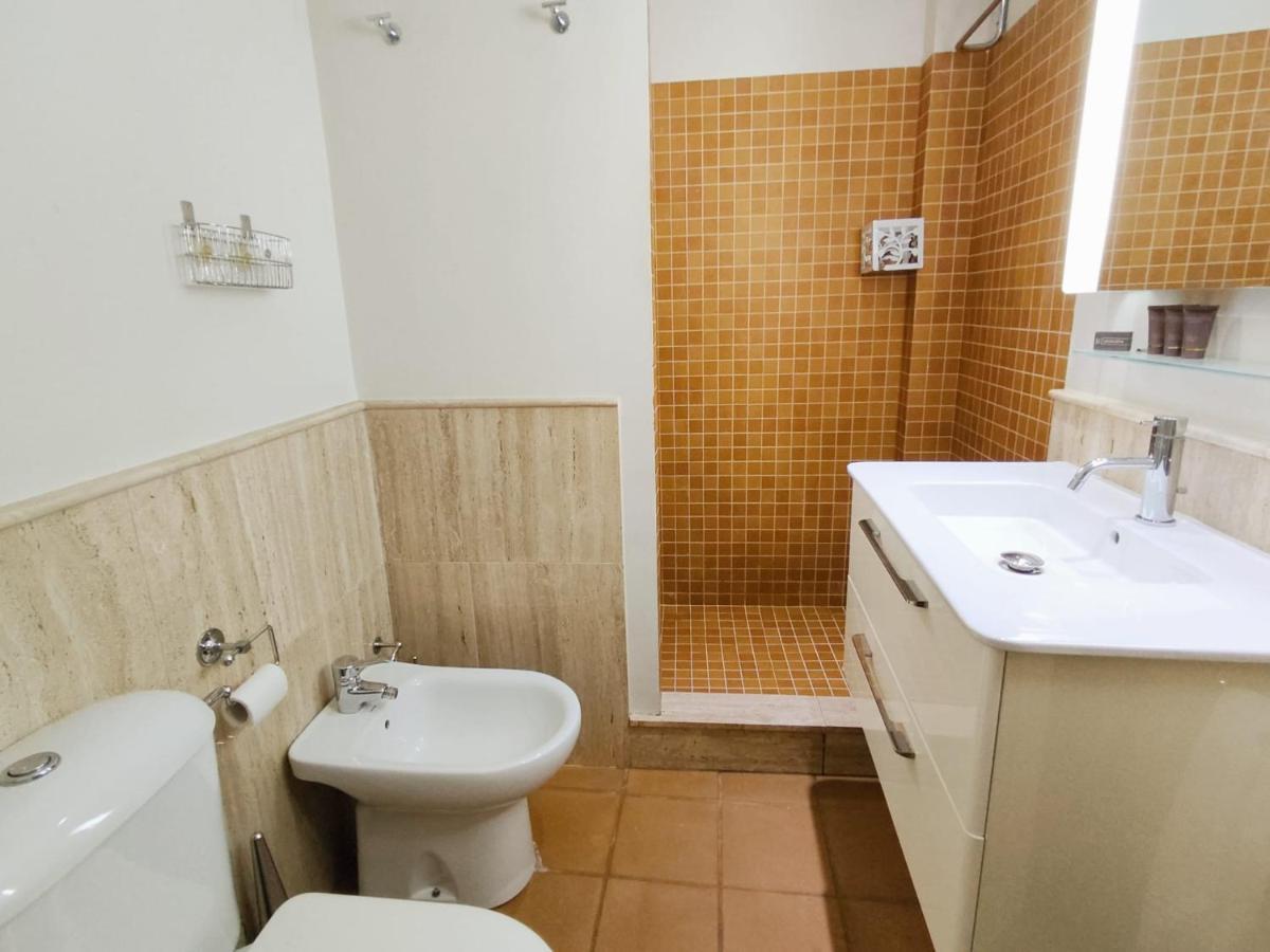 Homeyseville-Bright Apartment At Santa Cruz 4 Pax, Parking Optional エクステリア 写真