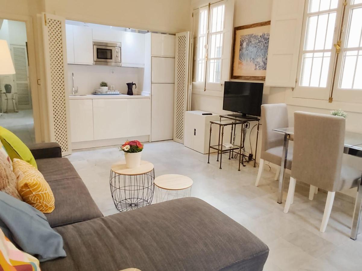Homeyseville-Bright Apartment At Santa Cruz 4 Pax, Parking Optional エクステリア 写真
